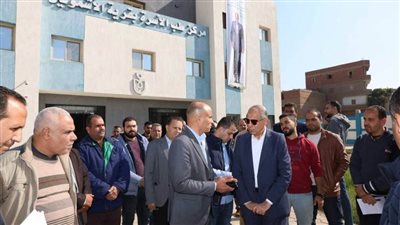 محافظ المنيا يتفقد مركز طب الأسرة بقرية الأشمونين بمركز ملوي لافتتاحه قريبًا