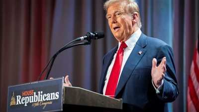 ترامب يطيح بالمدير الحالي لمكتب التحقيقات الفيدرالية