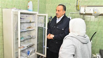 محافظ أسيوط يطمئن على تقديم الخدمات الطبية بشكل لائق للمرضى بمستشفى الإيمان العام