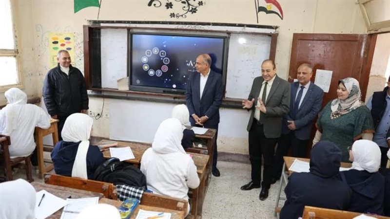 محافظ المنيا يتفقد