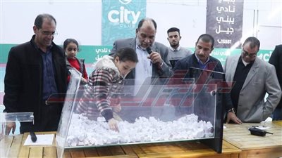 الإعلان عن أسماء الفائزين بقرعة ترخيص 20 سيارة أجرة بكفر الشيخ