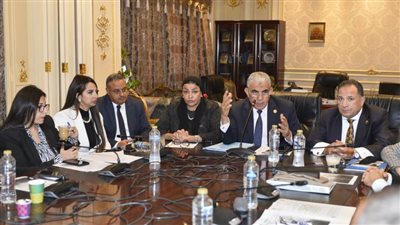 القوى العاملة بالنواب تناقش أوضاع العاملين بشركة الشرقية للدخان