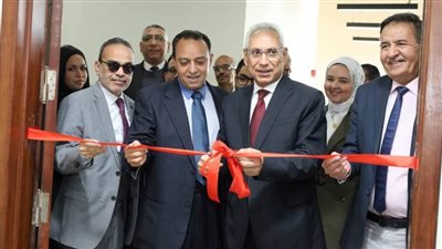 رئيس جامعة المنيا الأهلية يفتتح 4 معامل حاسب متطورة بالحاسبات ويتفقد تجهيزات القاعات الذكية. 
