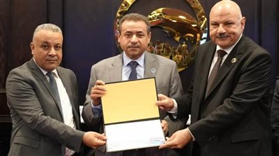 تكريم أمانة حزب مستقبل وطن بسوهاج على إنجازاتها البارزة في العضوية