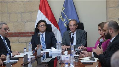 وزيرا الثقافة والاتصالات وتكنولوجيا المعلومات يشهدان توقيع بروتوكول تعاون لإنشاء منصة رقمية لقصور الثقافة