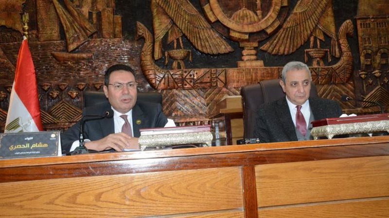 محافظ الغربية خلال