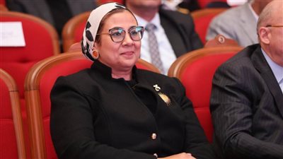 المستشارة أمل عمار تُشيد بدور المرأة في تعزيز العمل التطوعي