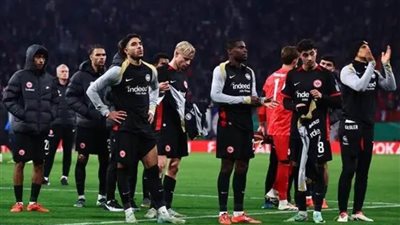 عاجل| رقم أسطوري ينتظره.. مرموش أمل فرانكفورت لمسح أحزان 