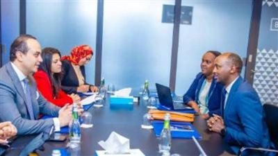 رئيس الرعاية الصحية يبحث مع وزير صحة رواندا آفاق التعاون المشترك بين الدولتين