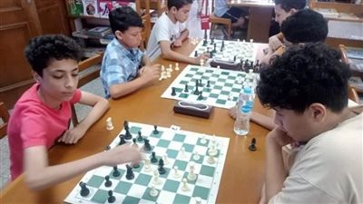 أمهات مصر تؤيد قرار التعليم بتعميم لعبة الشطرنج  