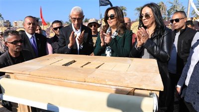 وزيرتا التنمية المحلية والتضامن ومحافظ شمال سيناء يضعون حجر أساس سوق مركزي بالعريش