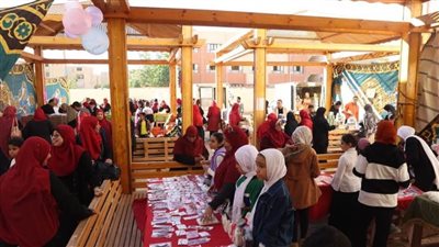 محافظ الوادي الجديد يتفقد مدرسة الزهور للتعليم الأساسي