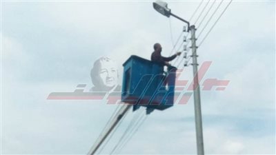 بتكلفة 2 مليون جنيه.. تركيب 93 عمود إنارة بكفر الشيخ