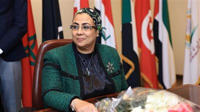  أمل عمار تشارك في افتتاح قاعة فرخندة حسن بمنظمة المرأة العربية