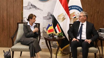 وزير البترول يلتقي سفيرة رومانيا بالقاهرة والرئيس التنفيذي لشركة 