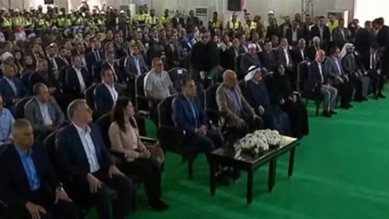 رئيس الوزراء يفتتح