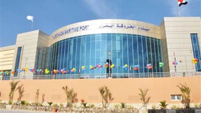 إعادة فتح ميناء الغردقة البحري وانتظام الحركة الملاحية بعد تحسن الأحوال الجوية