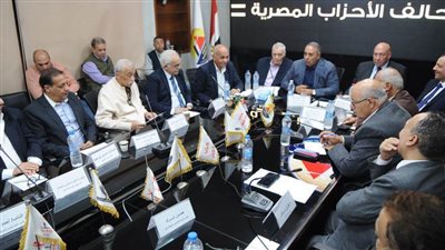 «تحالف الأحزاب» يشيد بإجراءات تطوير المنظومة التعليمية.. ويطالب بإعادة النظر في شروط «استلام التابلت»