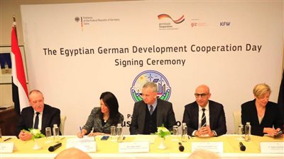 عبداللطيف: تحويل ١٢٧٠ مدرسة إلى نظام تكنولوجيا تطبيقية