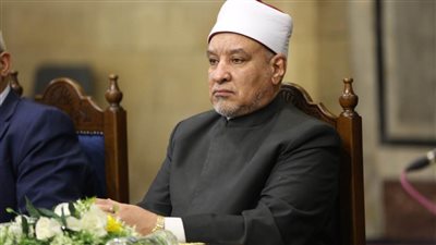 المشرف على لجنة الفتوى بالجامع الأزهر يطالب الشباب بضرورة انتقاء الأصدقاء