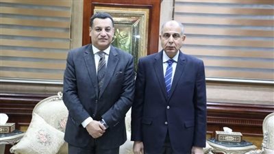 محافظ المنيا يبحث مع رئيس الغرفة التجارية التجهيزات النهائية لافتتاح السوق الحضاري الجديد بماقوسة