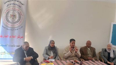 مركز إعلام الخارجة يعقد ندوة حول الخدمات الصحية لرعاية المسنين