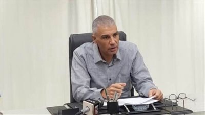  محافظ أسوان يكرم المعلم المثالى لعام 2024