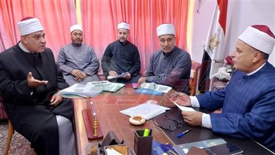 وكيل أوقاف كفر الشيخ يلتقي مدير إدارة سيدي سالم شرق والرياض غرب 