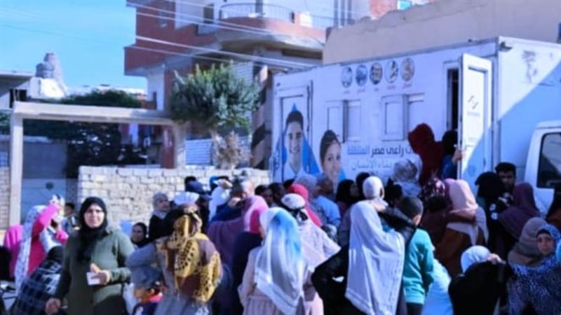 توافد المواطنين على