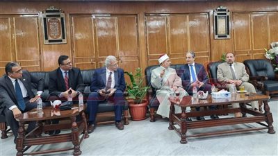 جامعة الأزهر تُكرّم نقيب الإعلاميين في الاحتفال باليوم العالمي للغة العربية