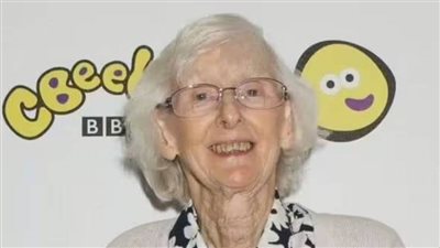 عاجل.. وفاة مؤلفة سلسلة 