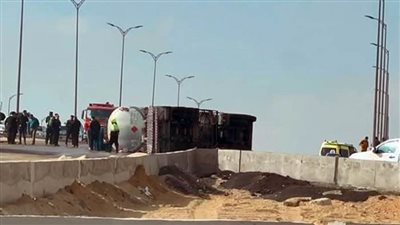 محافظ القاهرة: لا خسائر أو إصابات إثر انقلاب سيارة مواد بترولية بالقرب من الأسمرات