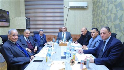 قرارات هامة.. تفاصيل اجتماع نقيب المحامين بهيئة المكتب والأمانة العامة