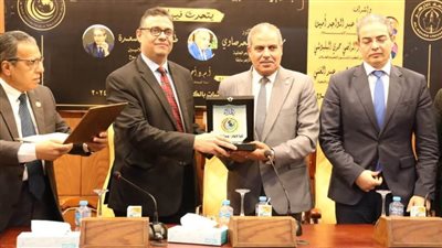 نقيب الإعلاميين لطلاب الأزهر: اعتزوا بانتمائكم للأزهر وكونوا مرجعية لتعليم الناس العربية في كتاباتكم