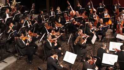 السيمفوني يعزف الموسيقى الغنائية بمناسبة الكريسماس بالأوبرا المصرية