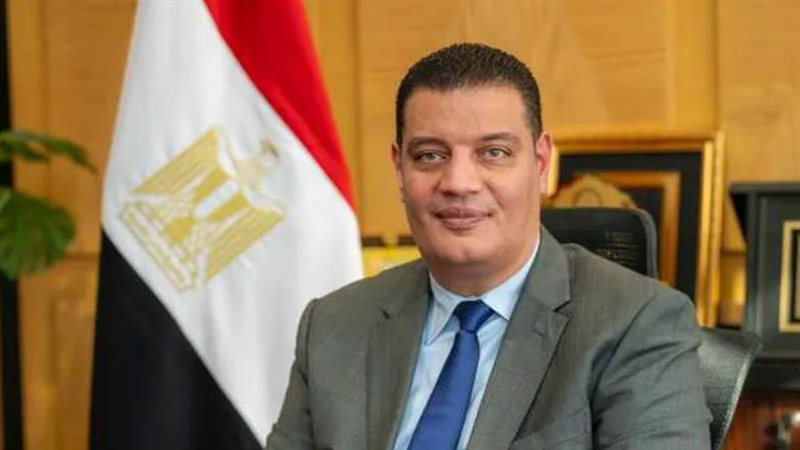 أيمن عبد الموجود