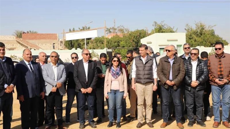 محافظ المنيا ووزراء