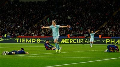 أتلتيكو يحرج برشلونة ويقتنص صدارة الليجا الإسبانية 