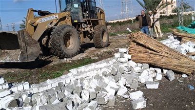 استرداد 1727 مترًا من أراضي أملاك الدولة وإزالة تعديات زراعية بمساحة 18 قيراطا 