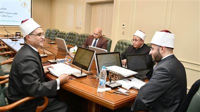 وزير الأوقاف يلتقي مدير أوقاف القليوبية 