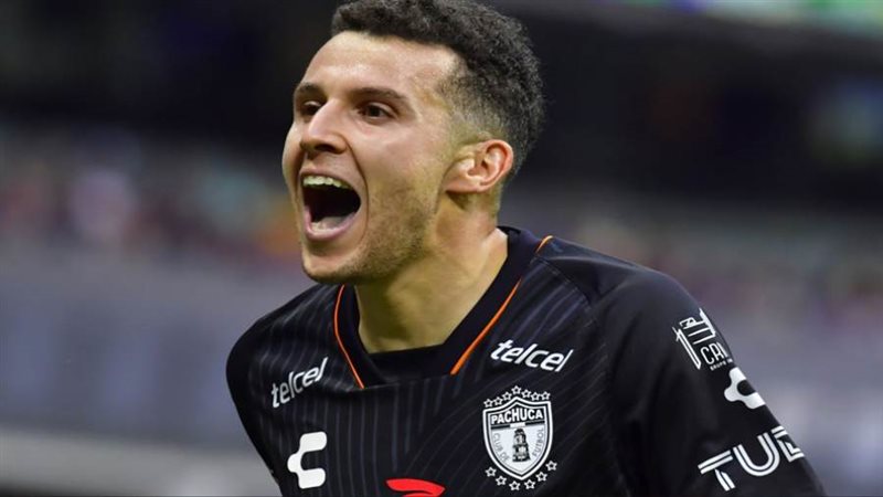 اللاعب المغربي أسامة