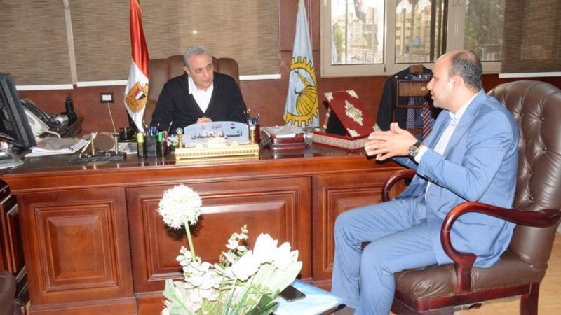 محافظ الغربية خلال