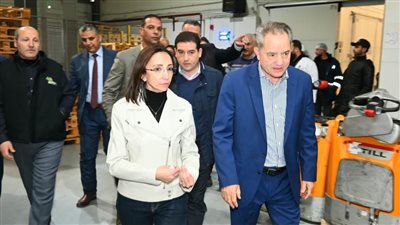 محافظ البحيرة تتفقد محطة ومزرعة القاهرة للاستيراد والتصدير