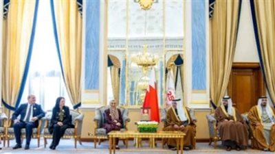 ولي عهد البحرين يستقبل رؤساء الوفود المشاركة في مجلس وزراء الشؤون الاجتماعية العرب