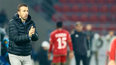 مدرب قطر يكشف أسباب الخسارة أمام عمان