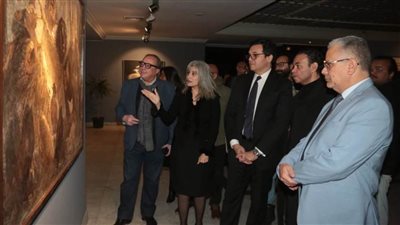 وزير الثقافة يفتتح 