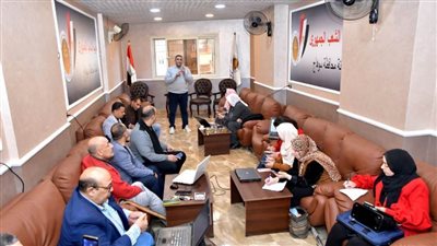 أمانة حزب الشعب الجمهوري بسوهاج تعقد ندوة حول استخدام الذكاء الاصطناعي في تنمية الوعي القومي