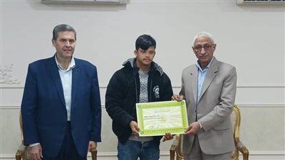 محافظ شمال سيناء يكرم طلبة التربية الخاصة الحاصلين على مراكز متقدمة 