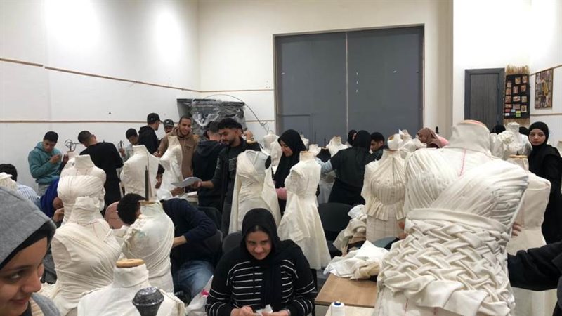 جانب من الامتحانات