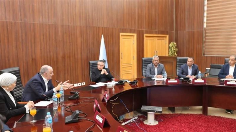 جانب من اللقاءات